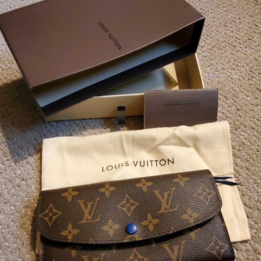 Louis Vuitton  Wallet